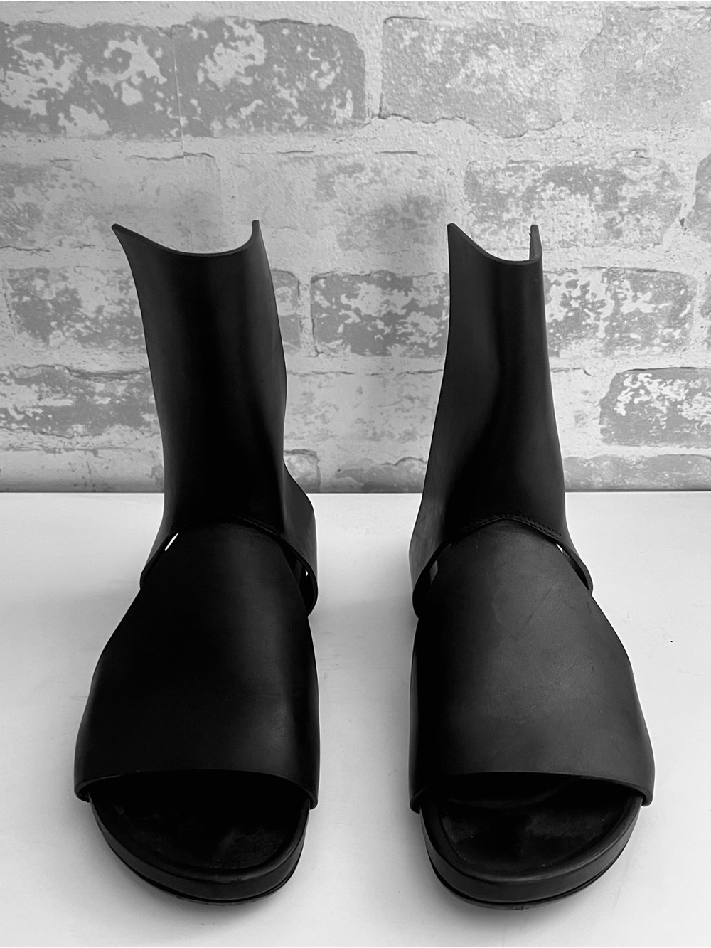 Men's Open-Toe Black Sandals with High Ankle Strap